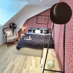 L'elementaire, Chic Et Apartament *